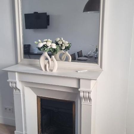 Appartement Luxueux Dans Maison Bourgeoise Parisienne Λεβαλουά Περέ Εξωτερικό φωτογραφία